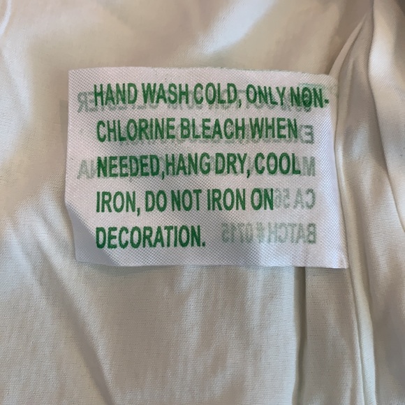 Two piece fancy outfit- size- 2-3T - Picture 7 of 10